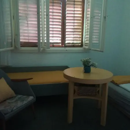 Retro Nyaralo Tatil Evi *